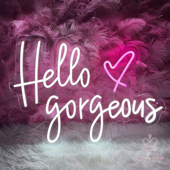 Size Small Mystery Box!! 4 Items In This Box. - Picture 2 of 11